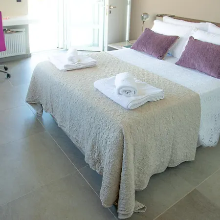 Domus 公寓 Katsaráta